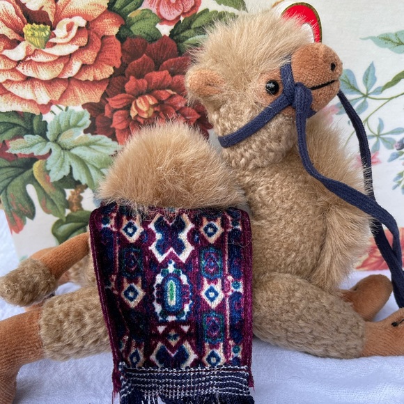 TY Attic Treasures Lawrence the Camel - Picture 2 of 3